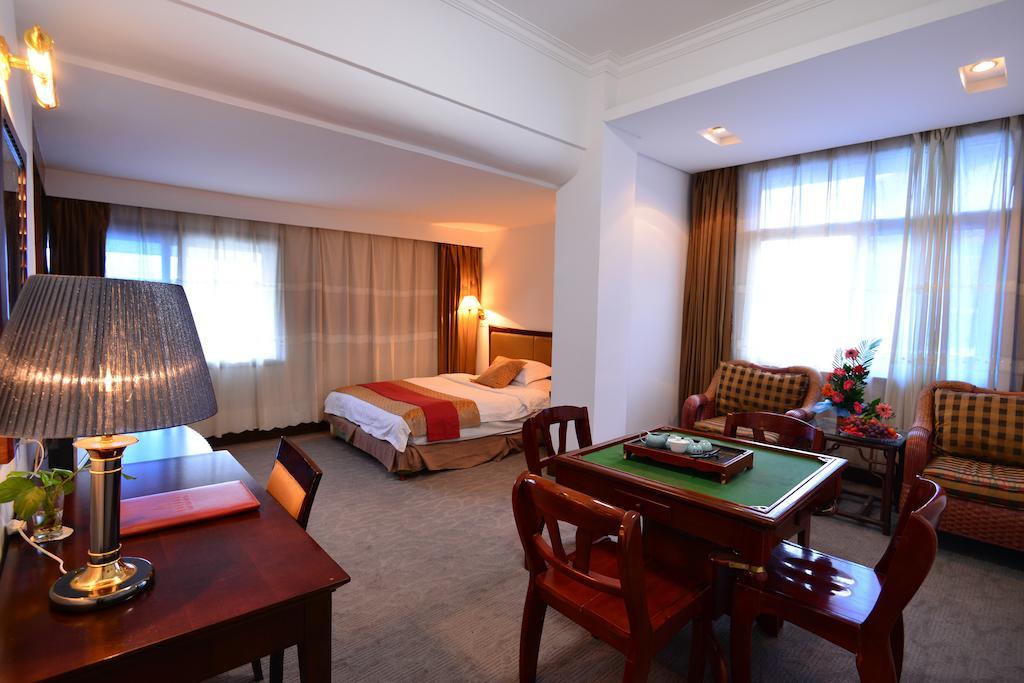Baodao Exhibition Center Hotel Wuyishan  Exterior photo