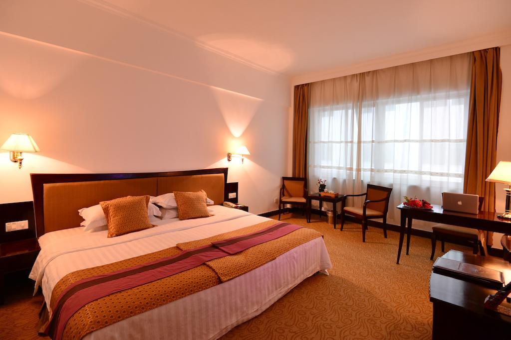 Baodao Exhibition Center Hotel Wuyishan  Exterior photo