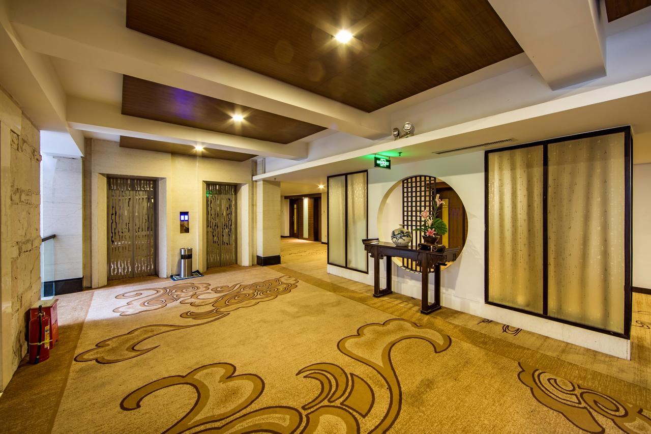 Baodao Exhibition Center Hotel Wuyishan  Exterior photo