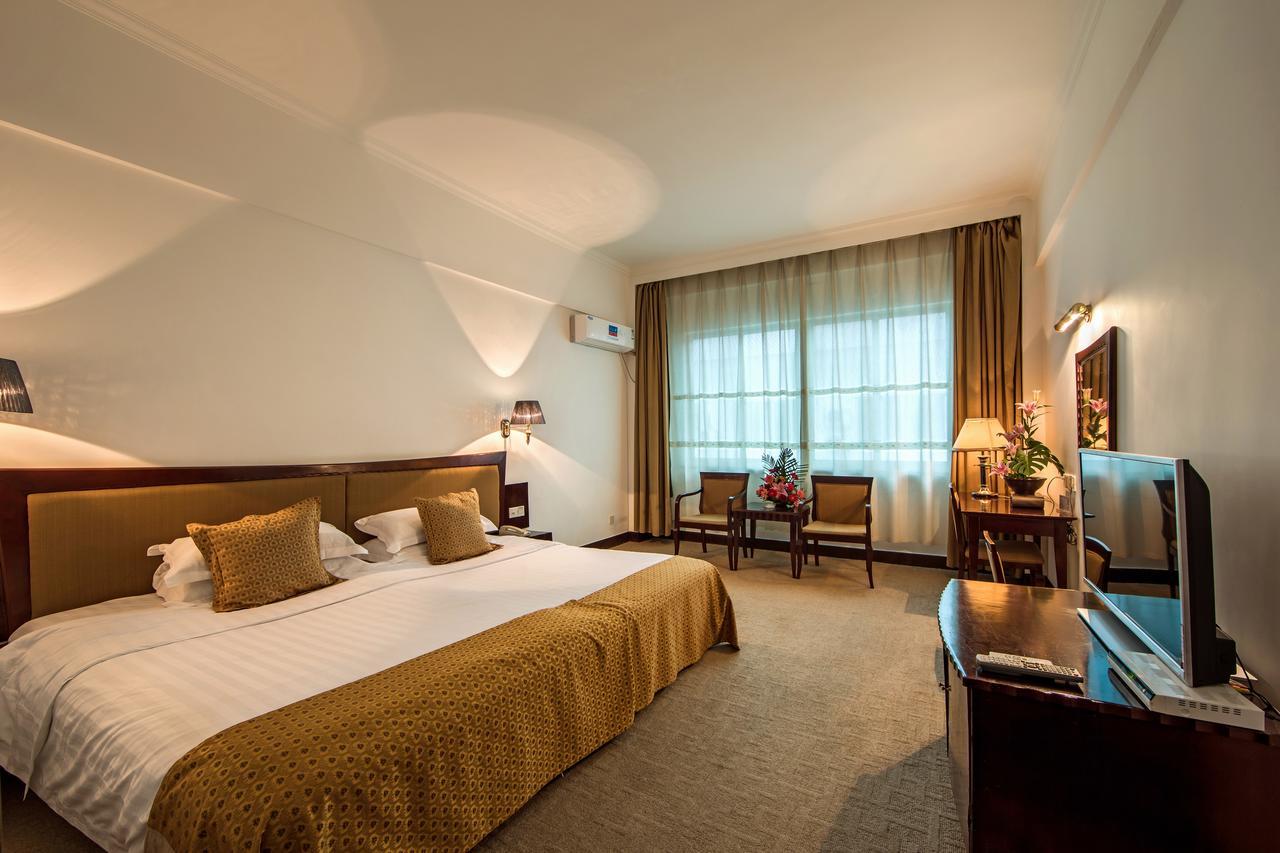 Baodao Exhibition Center Hotel Wuyishan  Exterior photo