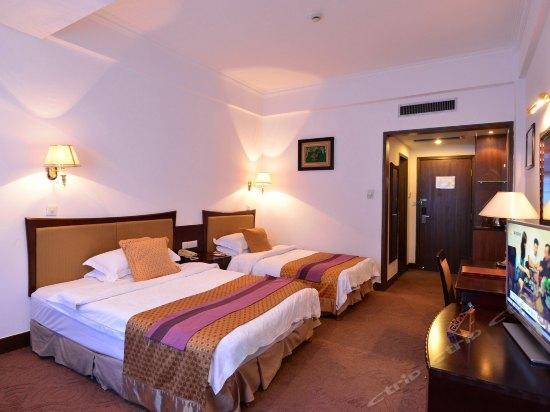 Baodao Exhibition Center Hotel Wuyishan  Exterior photo